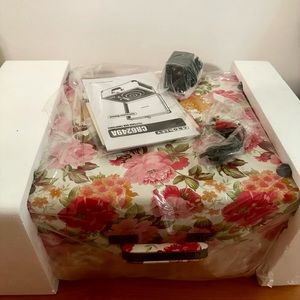 Crosley CR6249A floral print portable record player